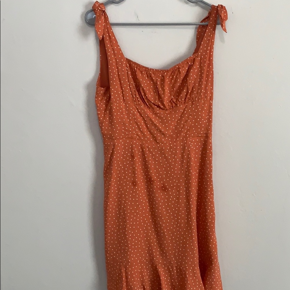 Zip up sleeveless tie dress
